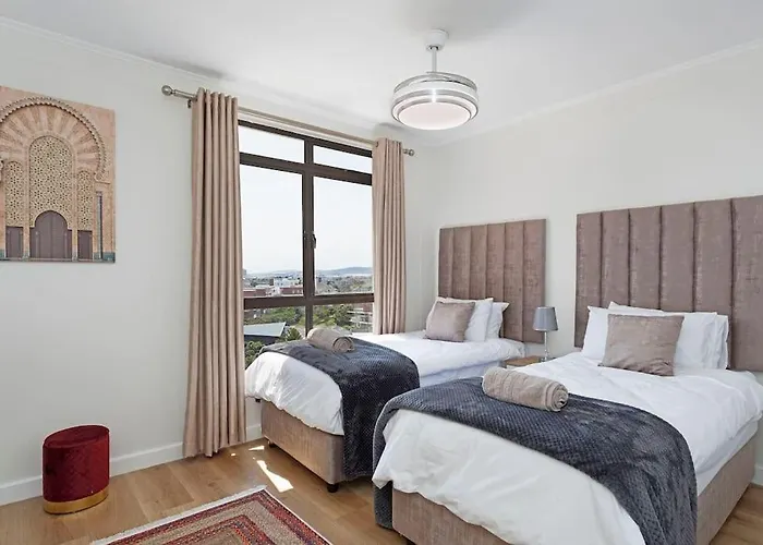 30% Off Designer Penthouse - Backup Power - Cape Town