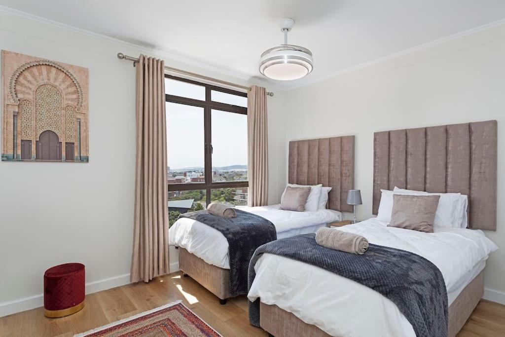 30% Off Designer Penthouse - Backup Power - Apartment Cape Town