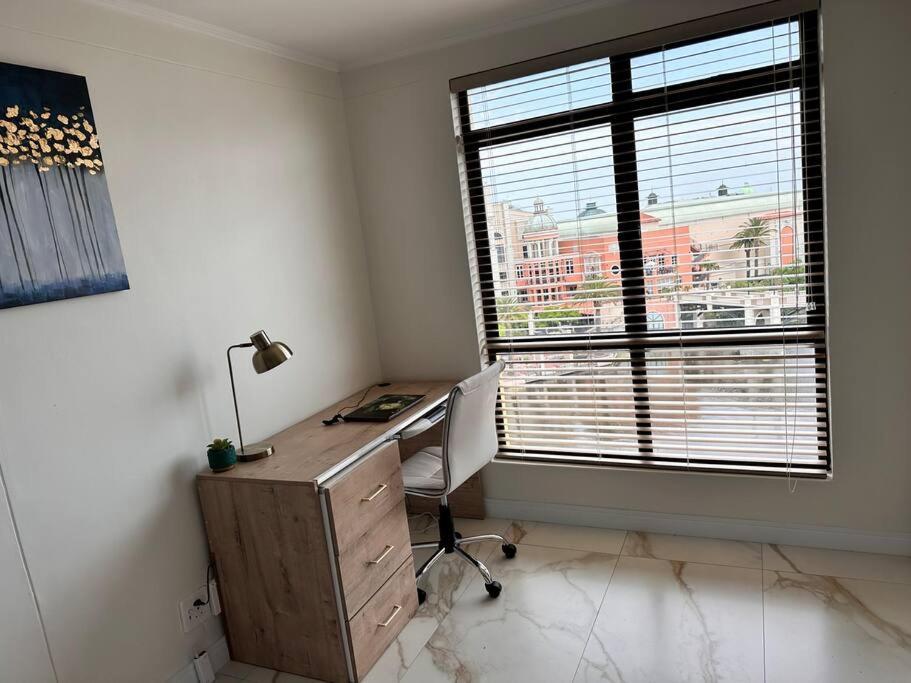 30% Off Designer Penthouse - Backup Power - Apartment *