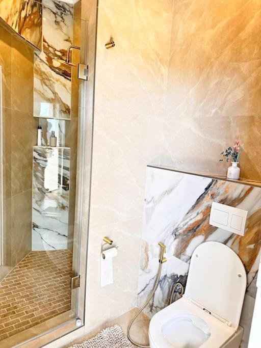 30% Off Designer Penthouse - Backup Power - Apartment Cape Town